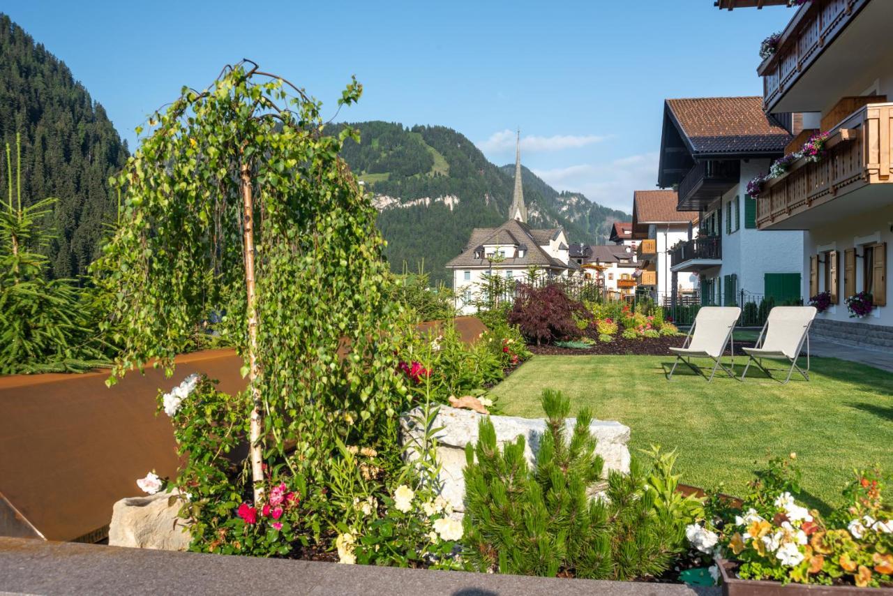 Hotel Vernel Santa Cristina Val Gardena Екстер'єр фото