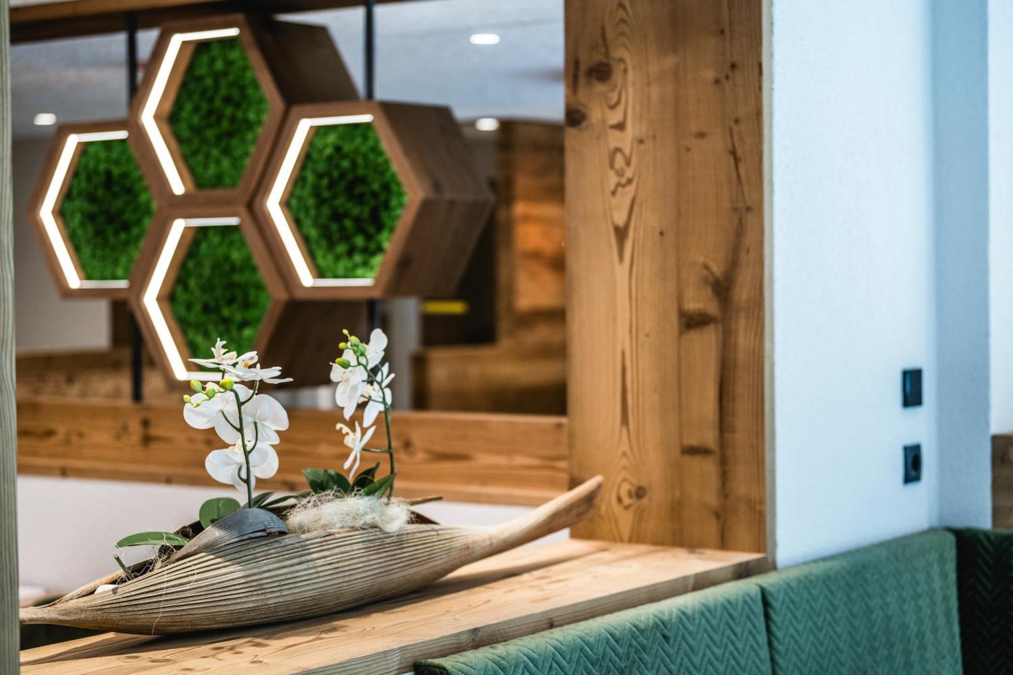 Hotel Vernel Santa Cristina Val Gardena Екстер'єр фото