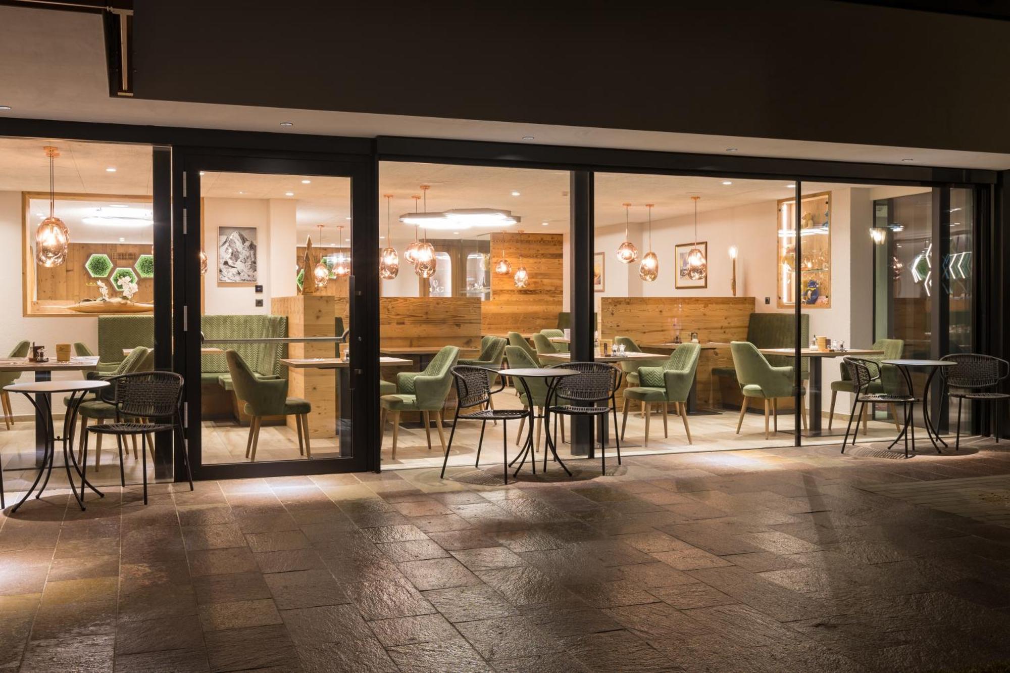 Hotel Vernel Santa Cristina Val Gardena Екстер'єр фото