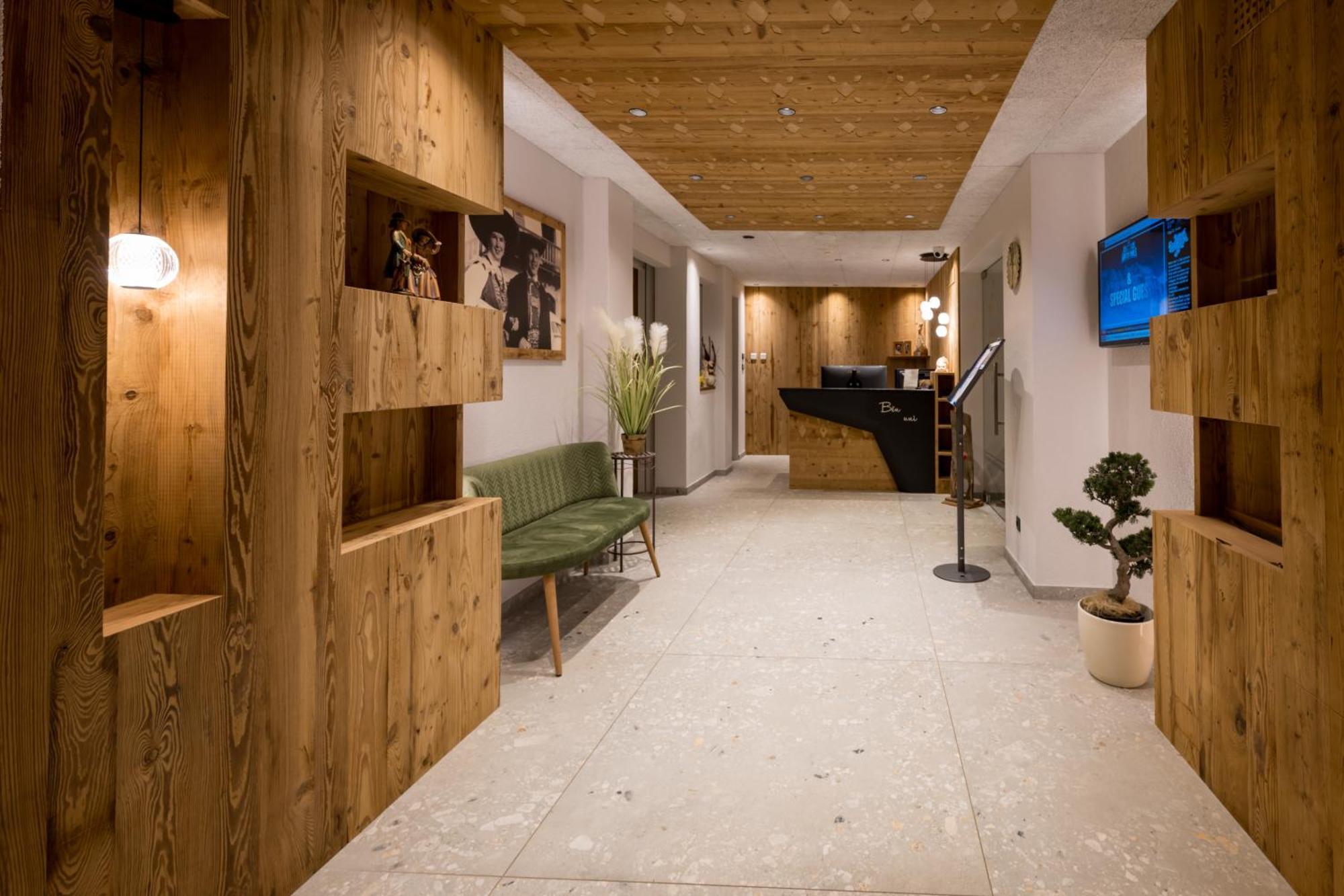 Hotel Vernel Santa Cristina Val Gardena Екстер'єр фото