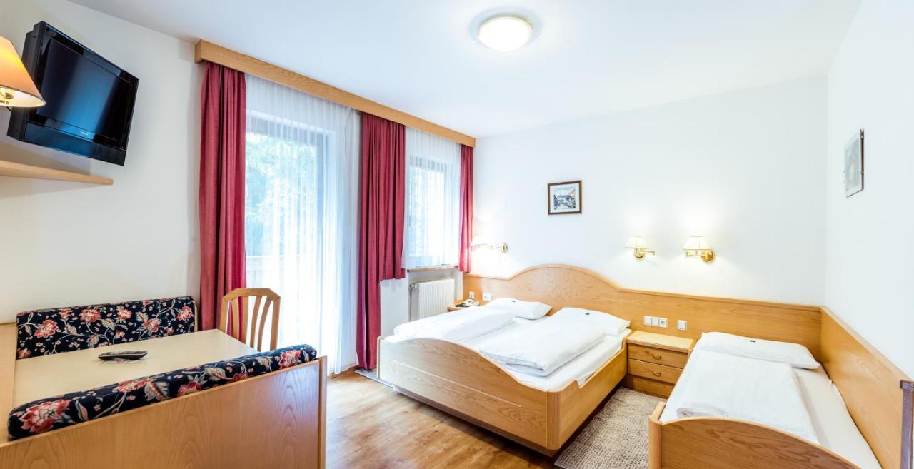Hotel Vernel Santa Cristina Val Gardena Екстер'єр фото