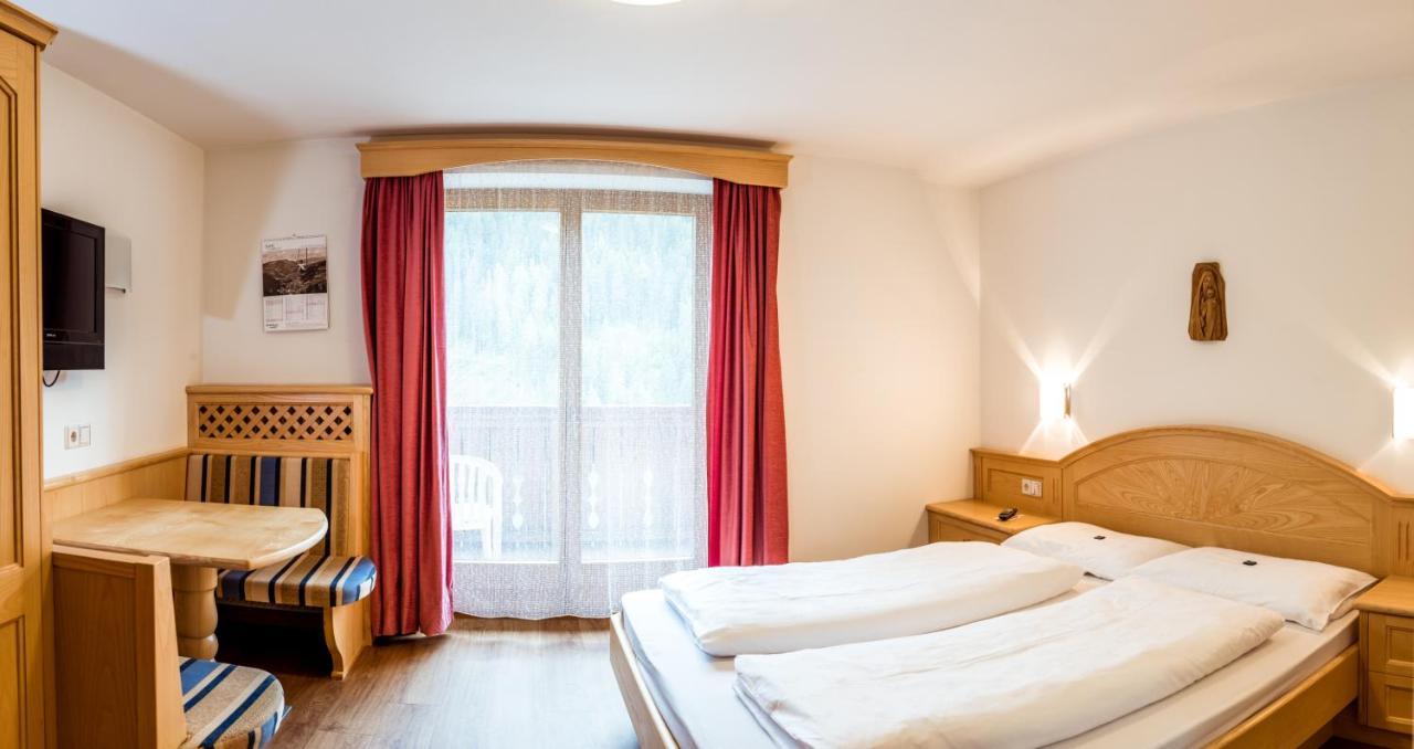 Hotel Vernel Santa Cristina Val Gardena Екстер'єр фото