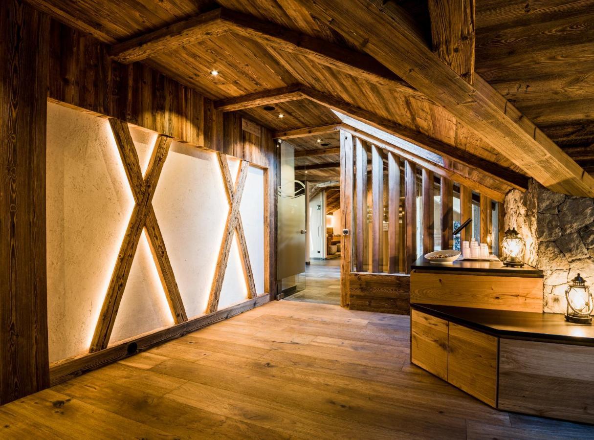 Hotel Vernel Santa Cristina Val Gardena Екстер'єр фото